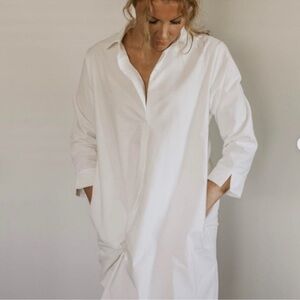 Red Land Cotton White Go Anywhere Shirt Dress Size Small